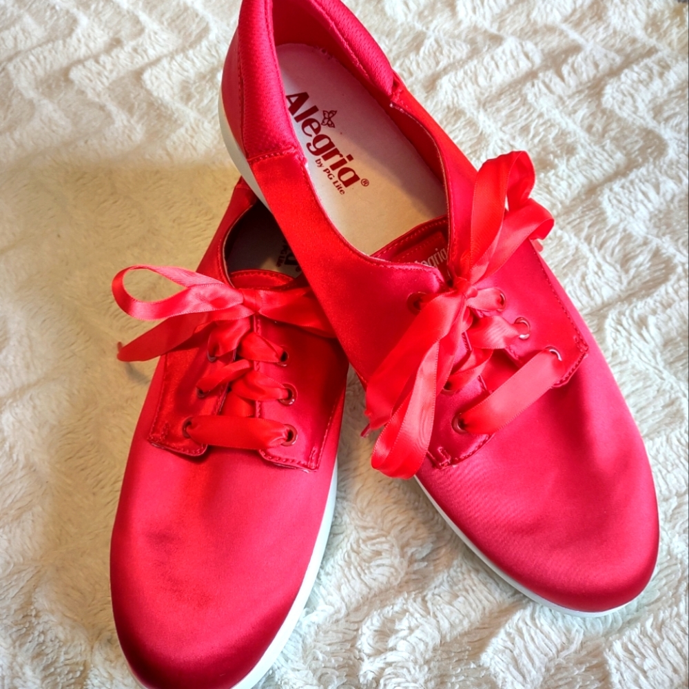 Algeria Red Tennis Shoes EURO Size 41 made by PG Lite